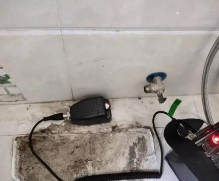 安康市屋顶漏水维修公司分享下卫生间漏水的危害及解决方法